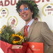 Laureato in Mediazione linguistica offro lezioni di Spagnolo (fino a liv C1) Inglese(fino a liv B2 avanzato) Francese(fino a liv B2 intermedio)